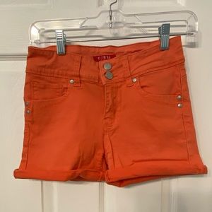Guess shorts, 2 buttons/zipper